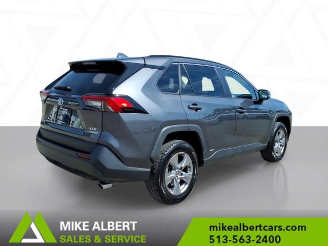 Used 2023 Toyota RAV4 XLE AWD/4WD image 7