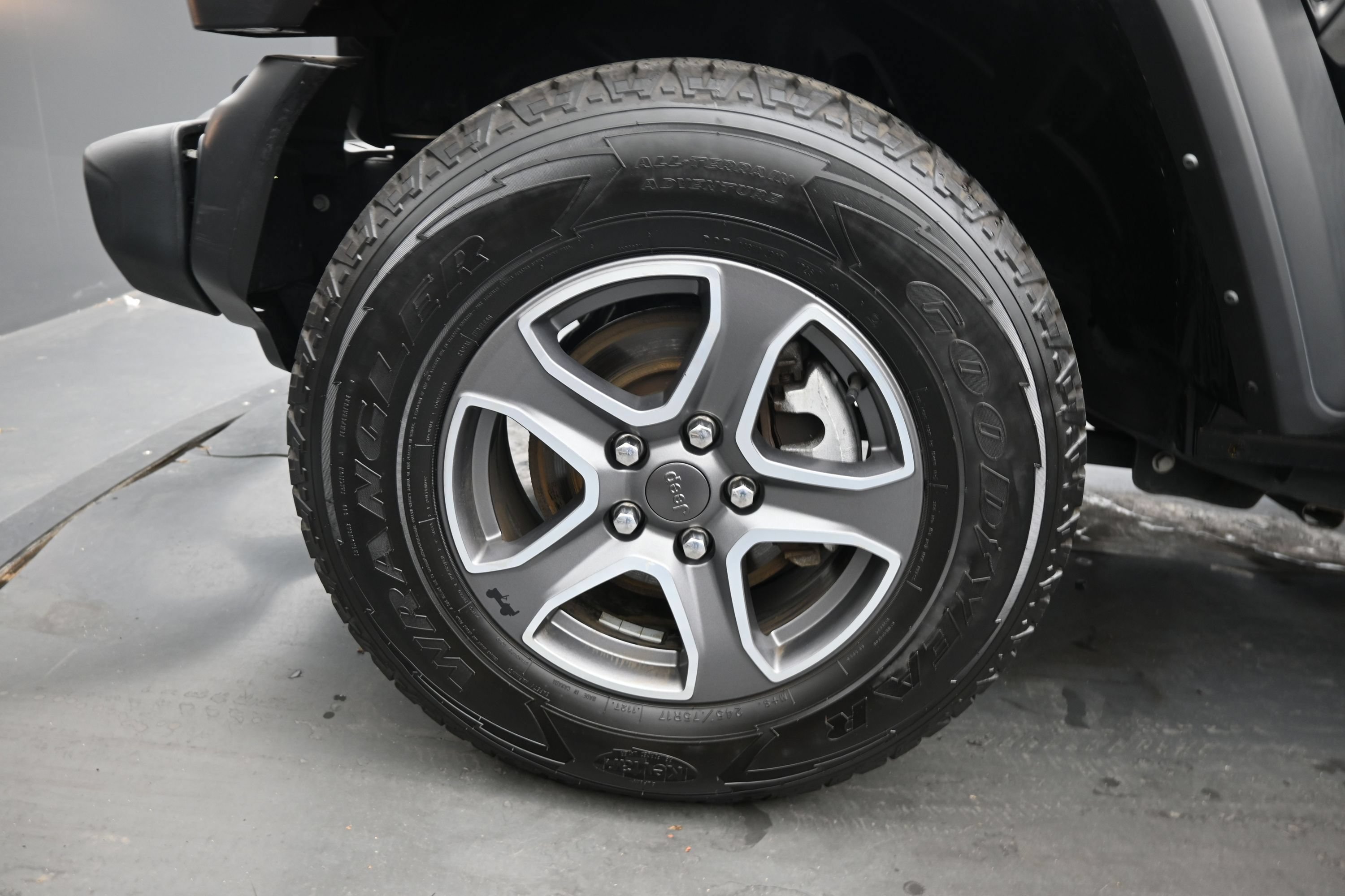 Used 2022 Jeep Wrangler Unlimited Sport AWD/4WD image 13
