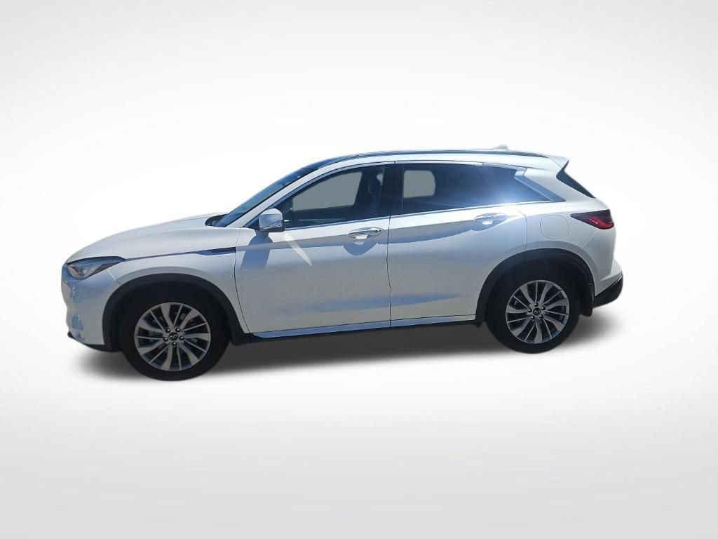 Used 2023 INFINITI QX50 Luxe AWD/4WD image 5