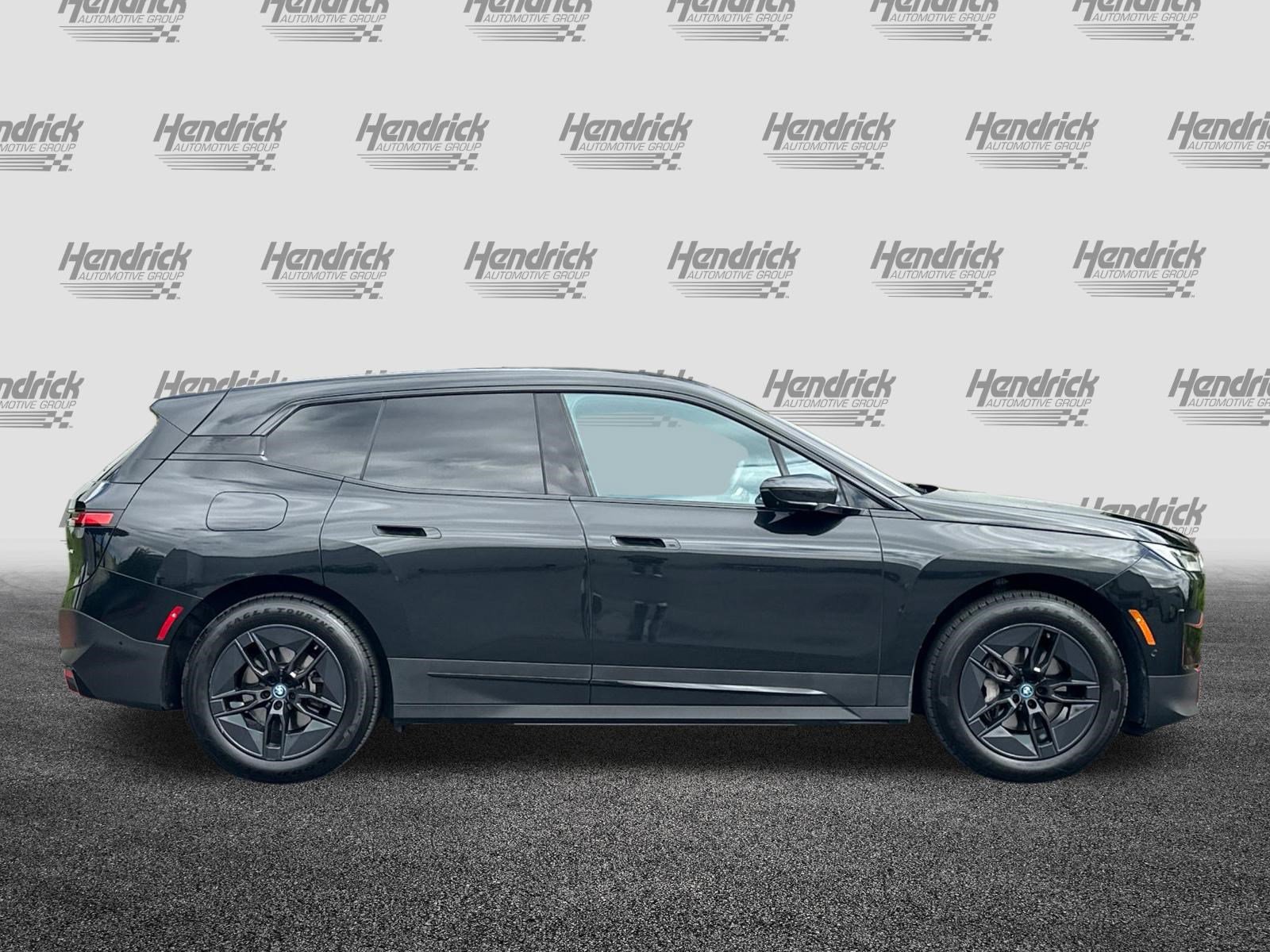 Certified 2024 BMW iX xDrive50 w/ Premium Package image 3