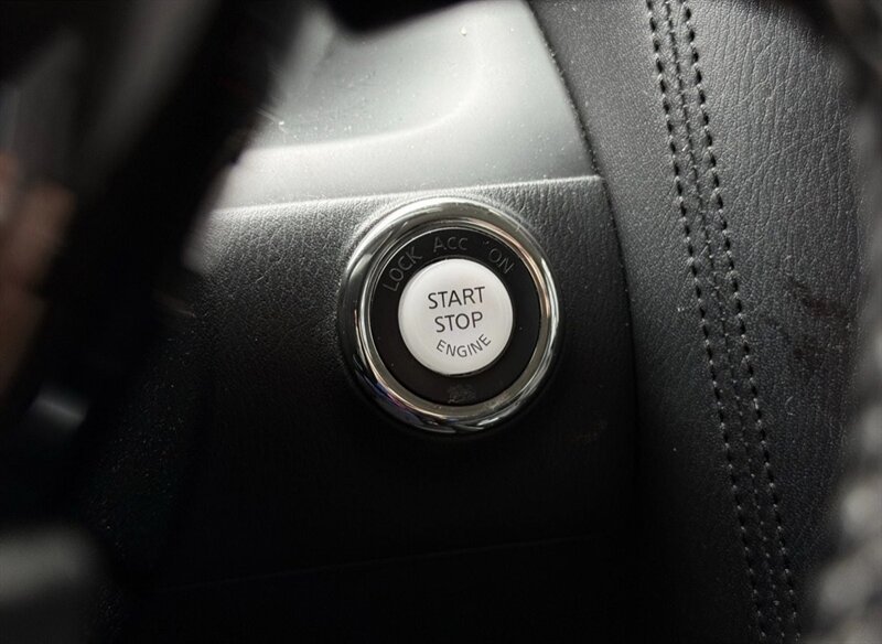 Used 2021 Nissan Armada SV AWD/4WD image 34