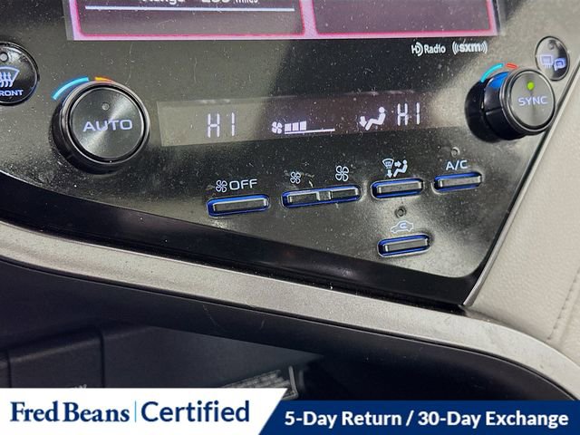 Used 2020 Toyota Camry XSE image 16