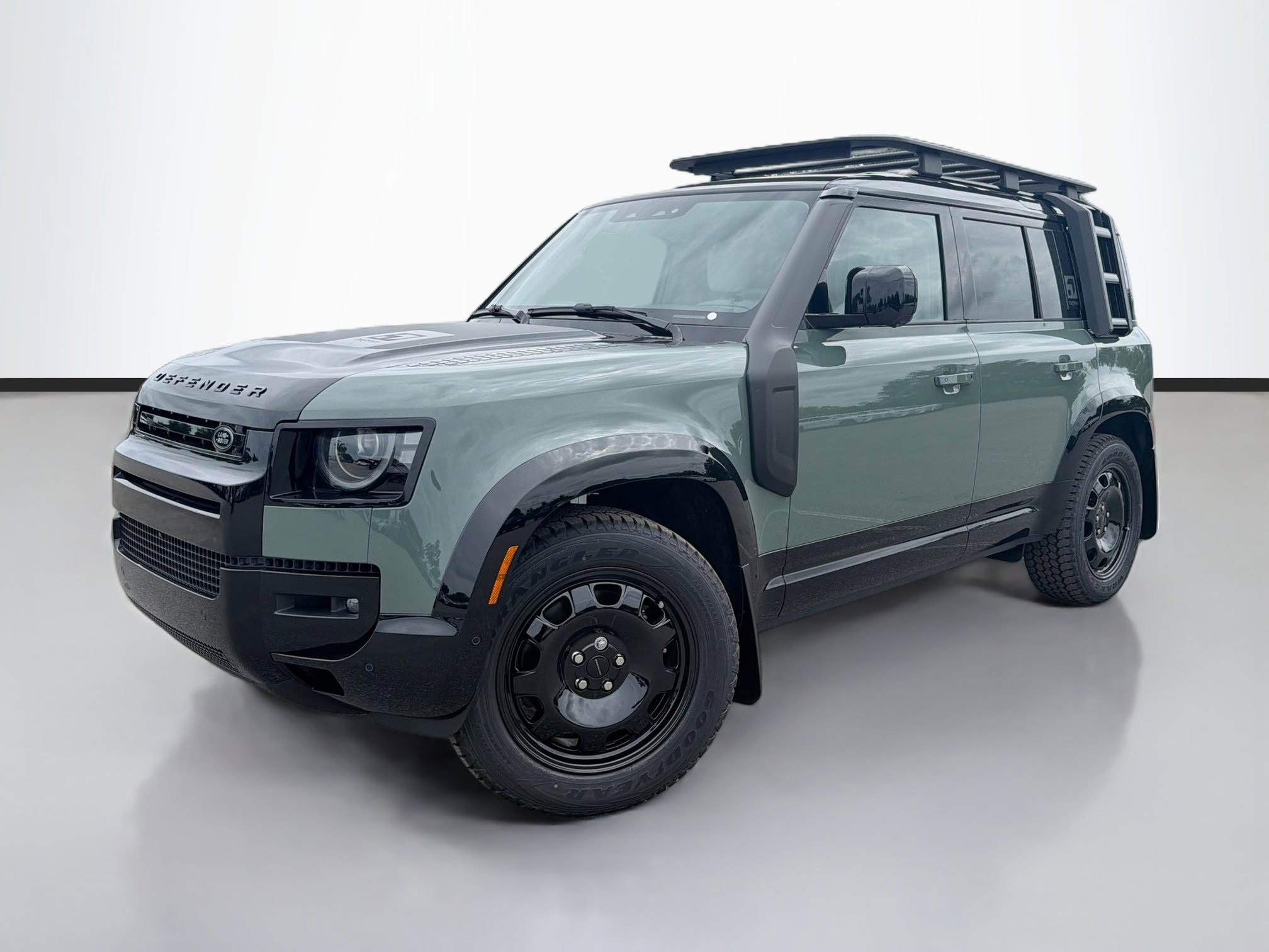 New 2026 Land Rover Defender 110 Trophy Edition AWD/4WD image 1