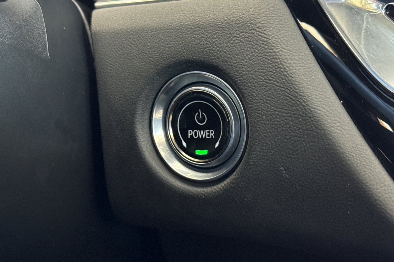 Used 2024 Cadillac Lyriq Tech AWD/4WD image 32