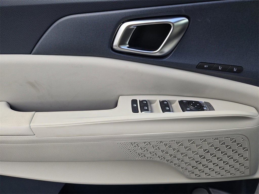 New 2026 Kia Carnival EX image 16