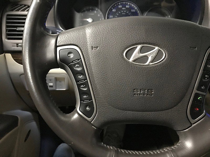 Used 2012 Hyundai Santa Fe Limited FWD image 24