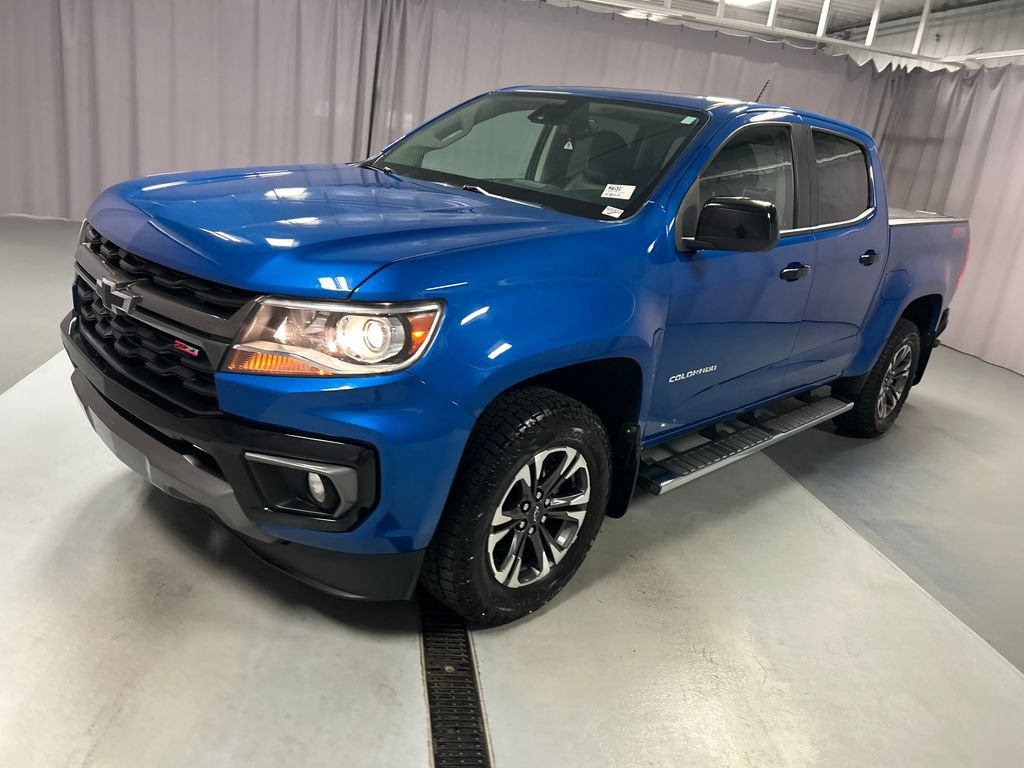 Used 2021 Chevrolet Colorado Z71 w/ Safety Package AWD/4WD image 3