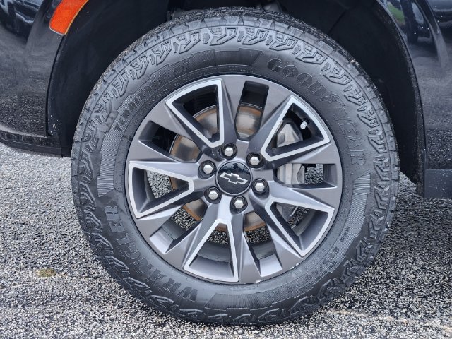 Used 2023 Chevrolet Tahoe Z71 w/ Off-Road Capability Package AWD/4WD image 10