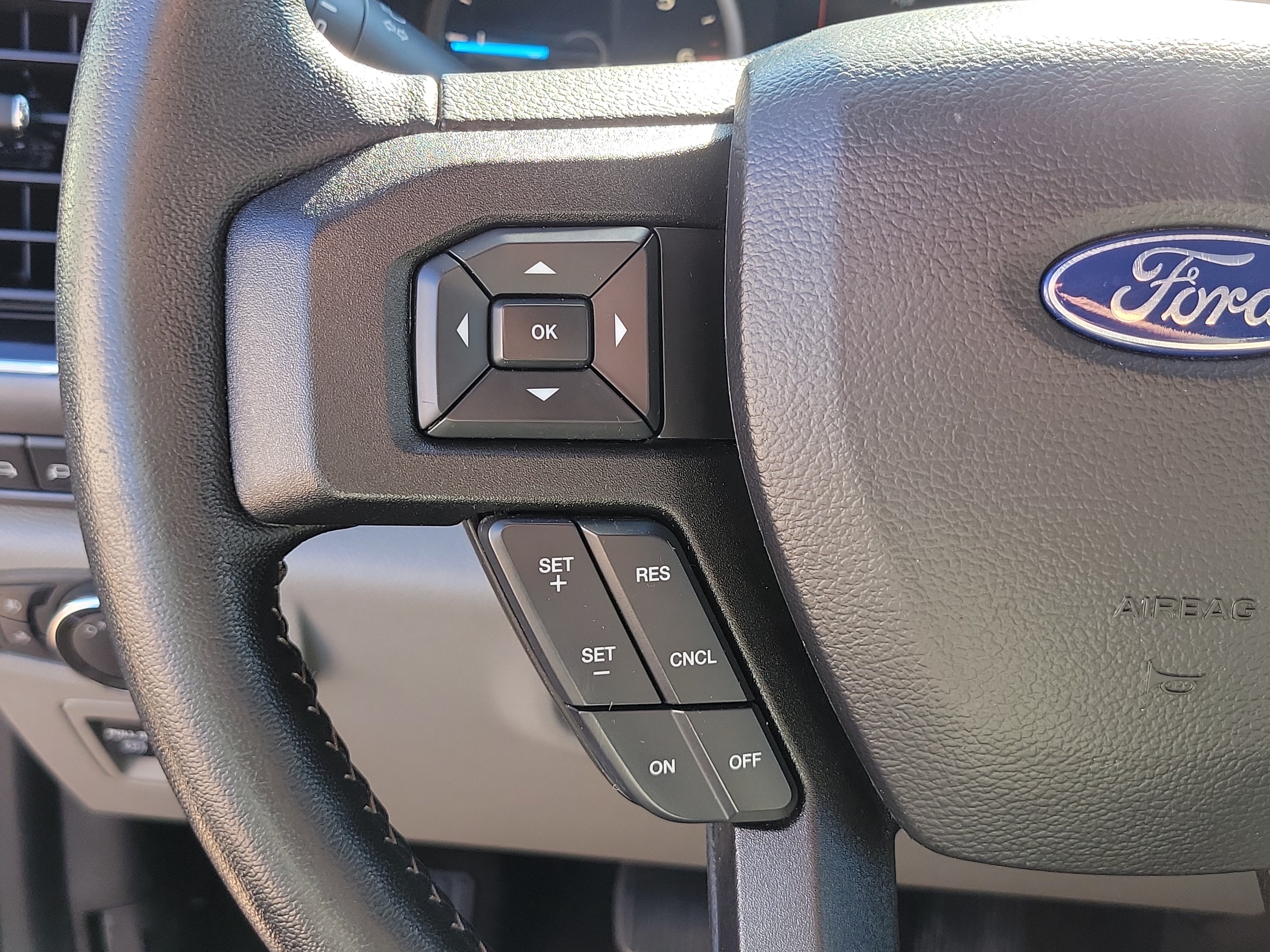Used 2020 Ford F150 XLT w/ Equipment Group 302A Luxury AWD/4WD image 22