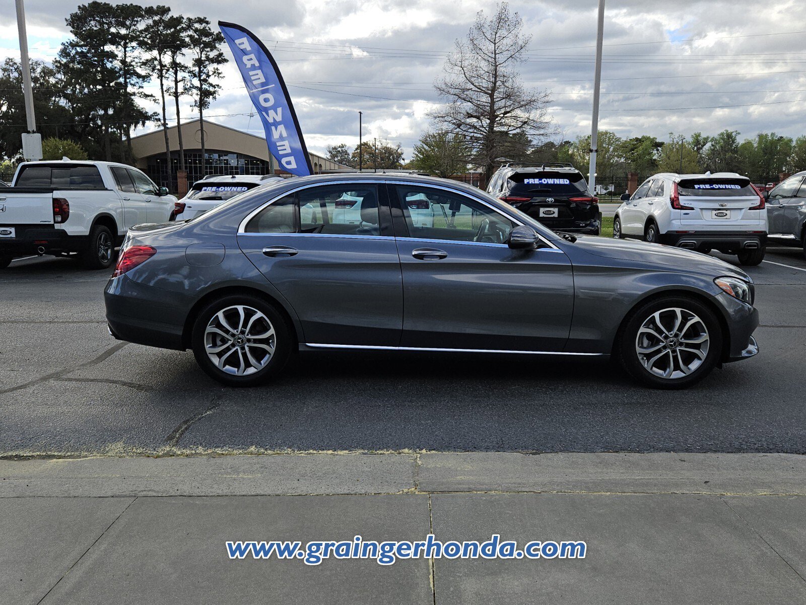 Used 2018 Mercedes-Benz C 300 Sedan image 6