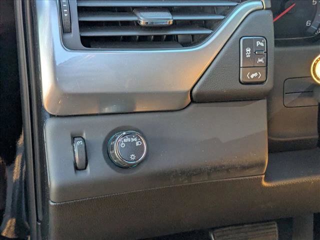 Used 2018 Chevrolet Tahoe LT image 11