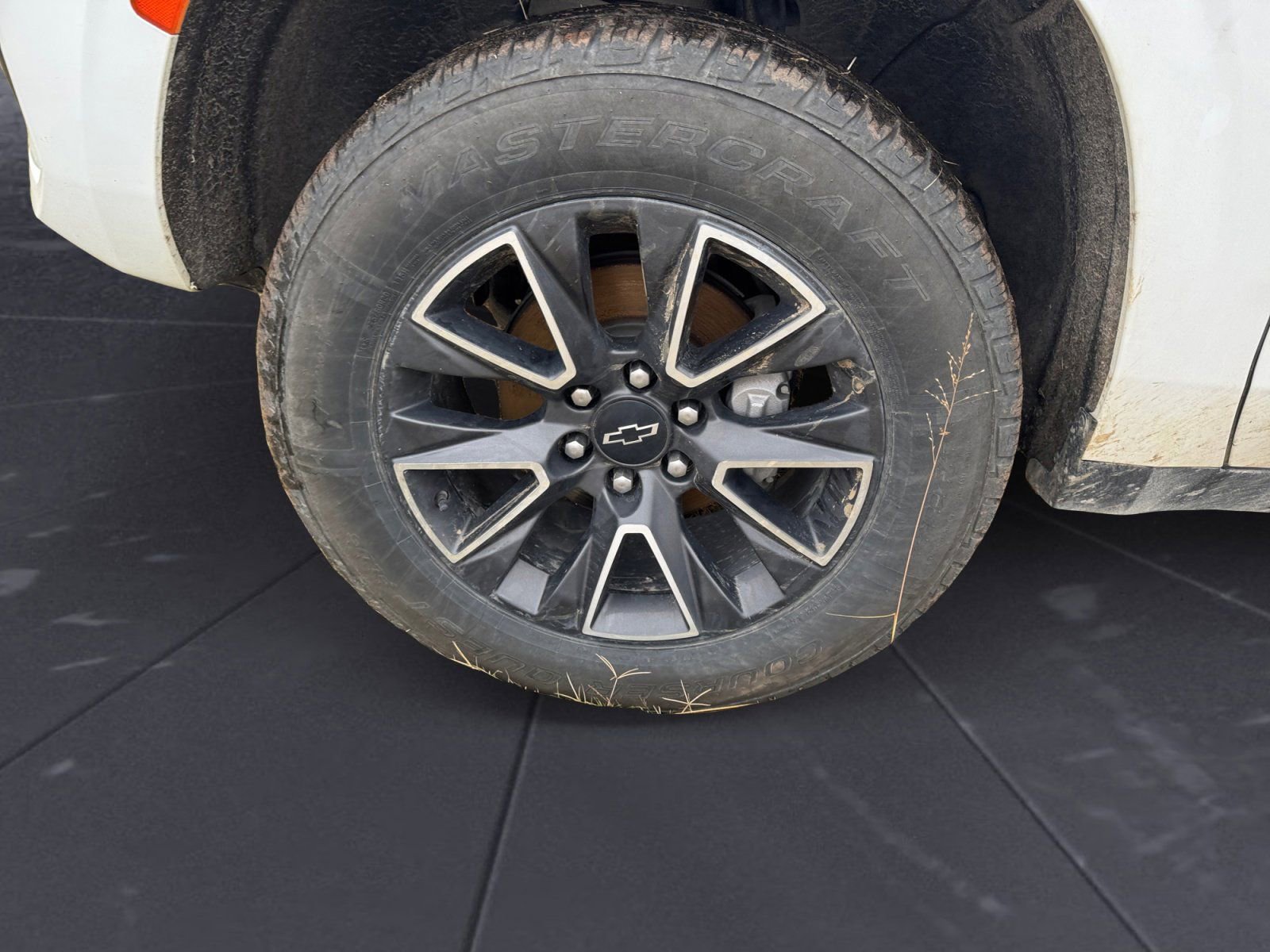 Used 2021 Chevrolet Suburban Z71 w/ Z71 Off-Road Package image 14