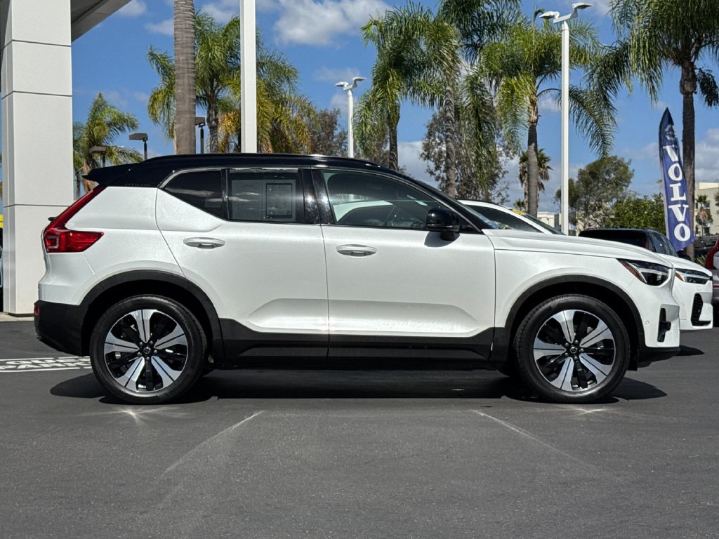 Certified 2023 Volvo XC40 Recharge Plus w/ Protection Package Premier AWD/4WD image 6