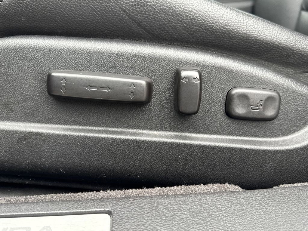 Used 2020 Acura TLX image 22