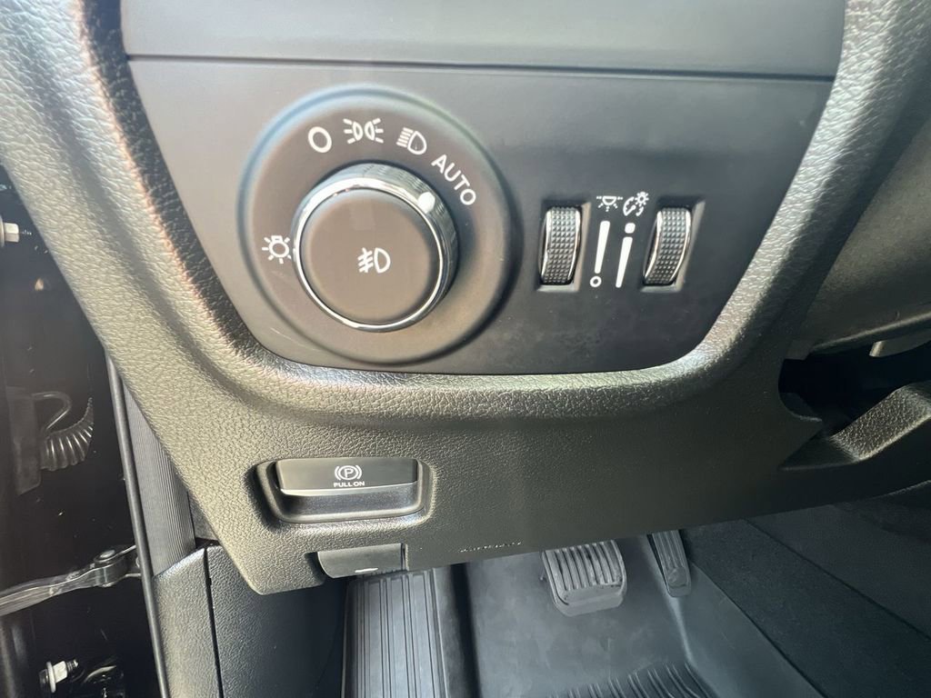 Used 2022 Jeep Grand Cherokee Trailhawk image 18