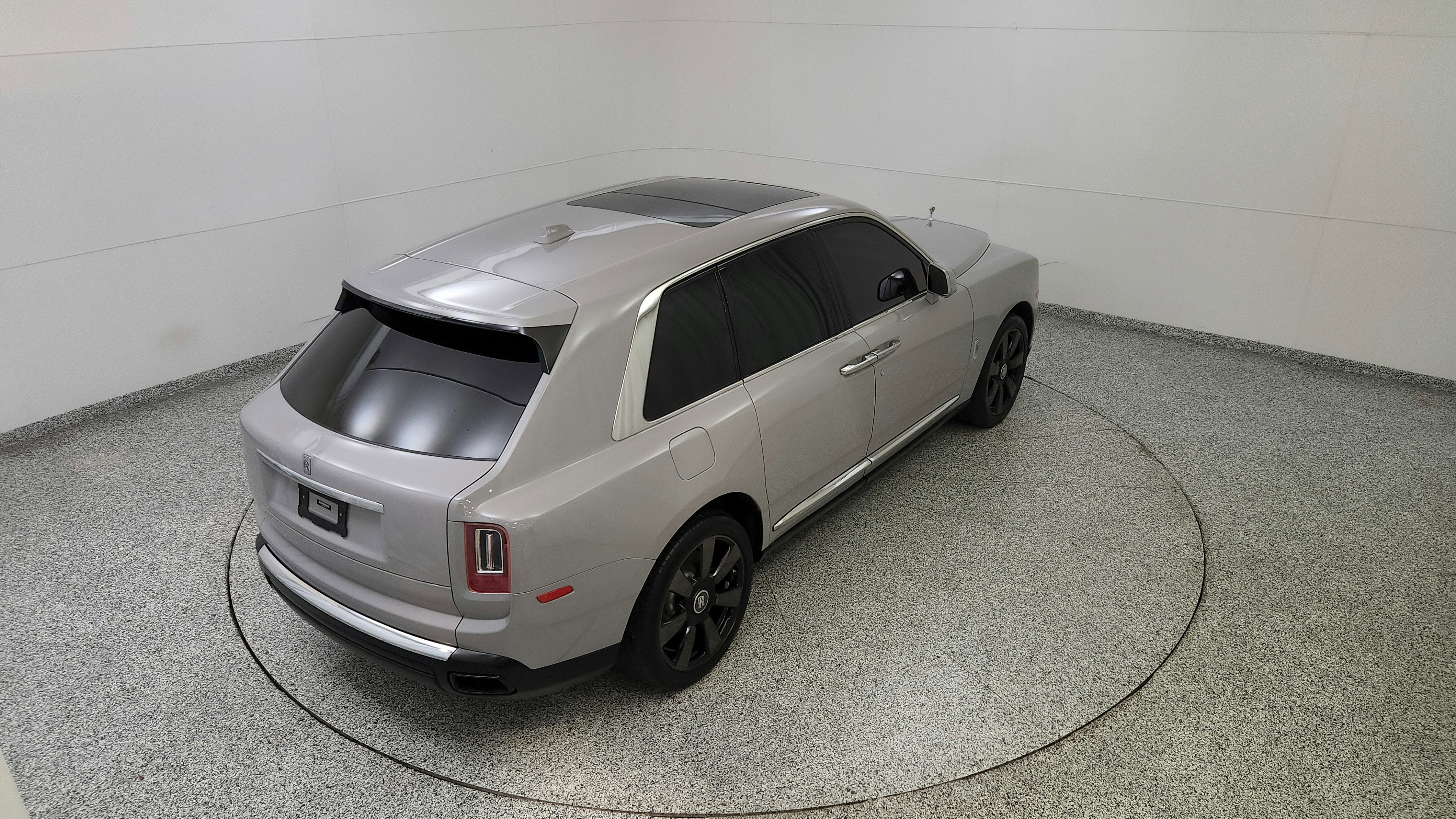 Used 2021 Rolls-Royce Cullinan AWD/4WD image 16