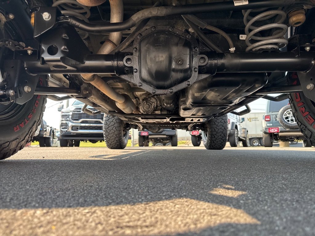 Used 2018 Jeep Wrangler Unlimited Sahara w/ Quick Order Package 24M Moab image 18