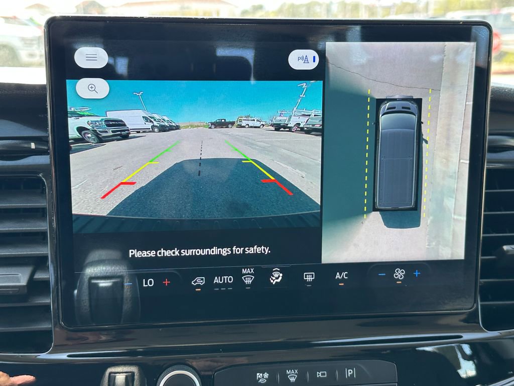 Used 2023 Ford Transit 350 XLT image 32