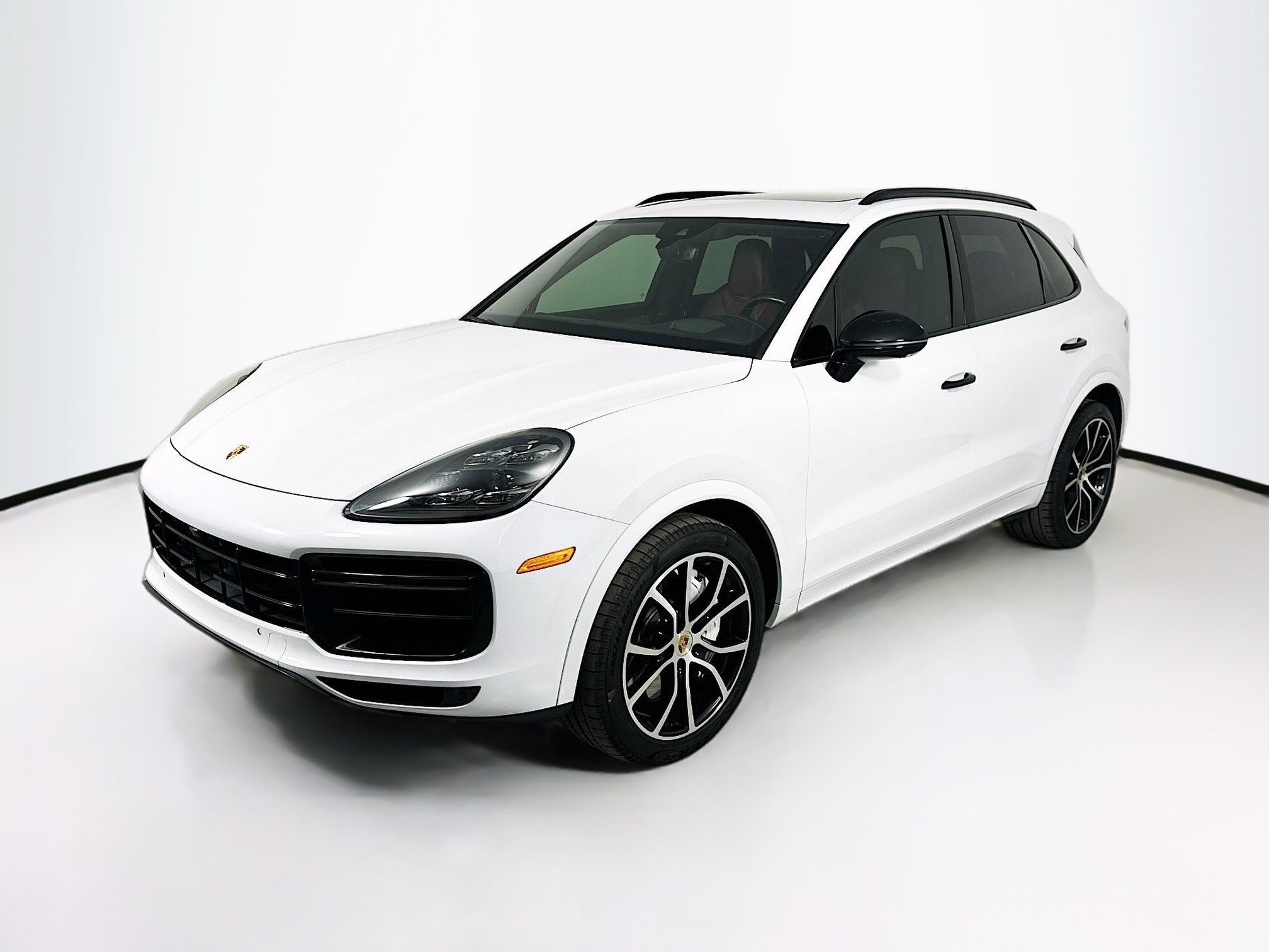 Used 2019 Porsche Cayenne Turbo w/ Premium Plus Package AWD/4WD image 1