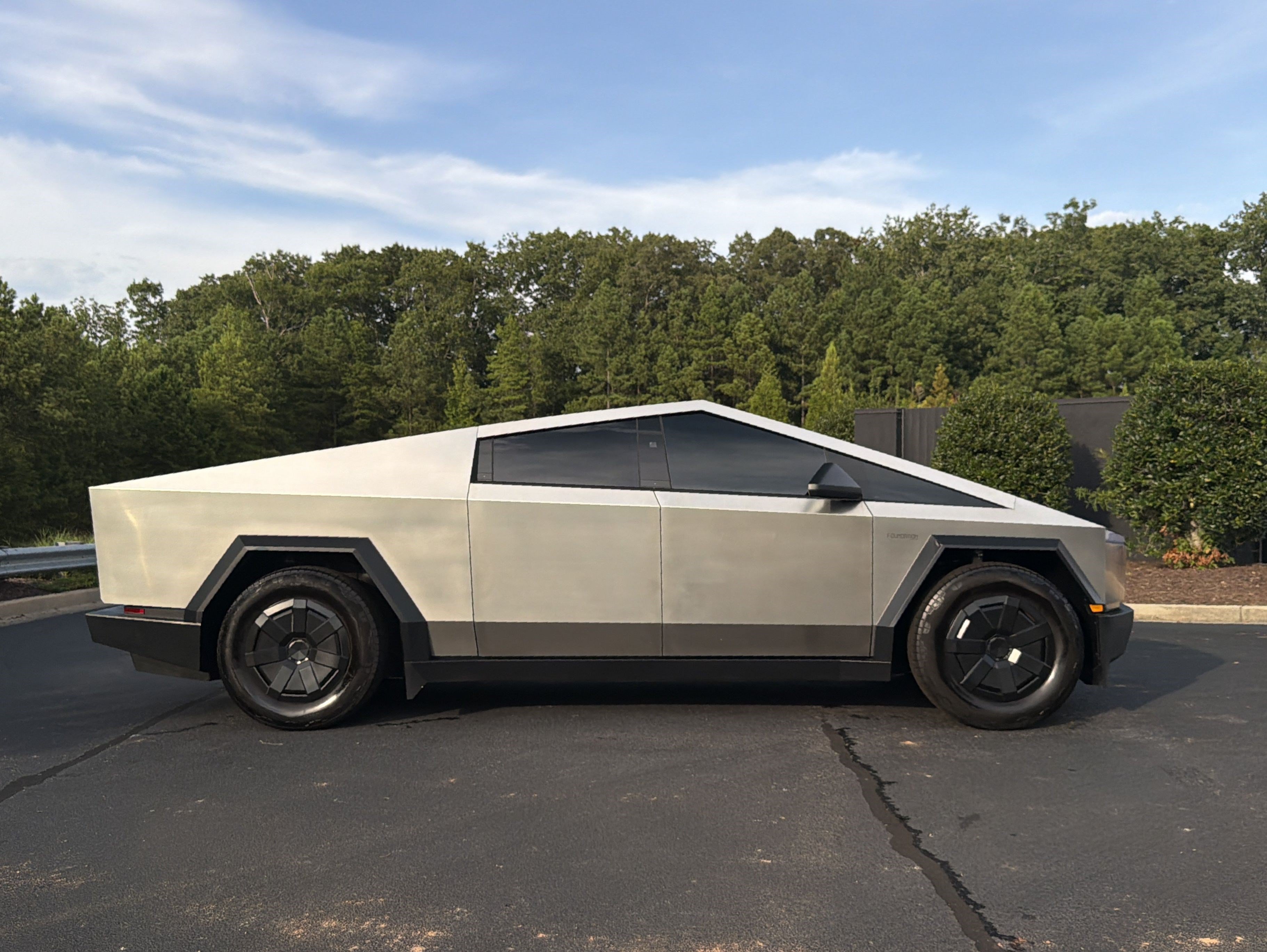 Used 2024 Tesla Cybertruck Cyberbeast AWD/4WD image 5
