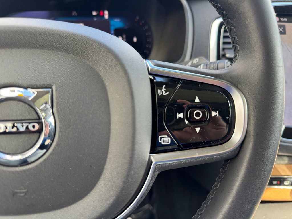 Certified 2023 Volvo XC90 B5 Plus w/ Protection Package image 15