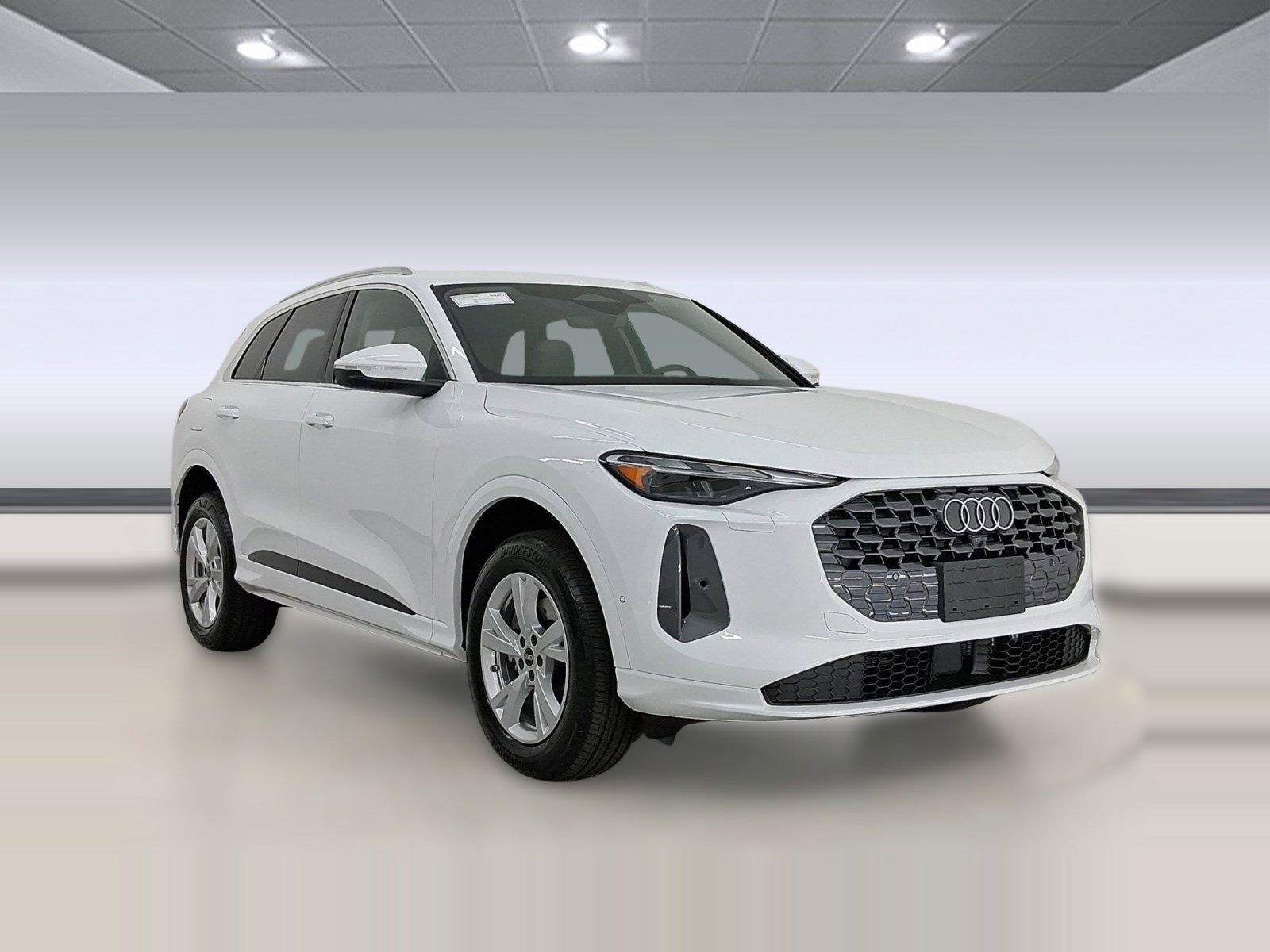 Certified 2025 Audi Q5 Premium w/ Convenience Package image 7