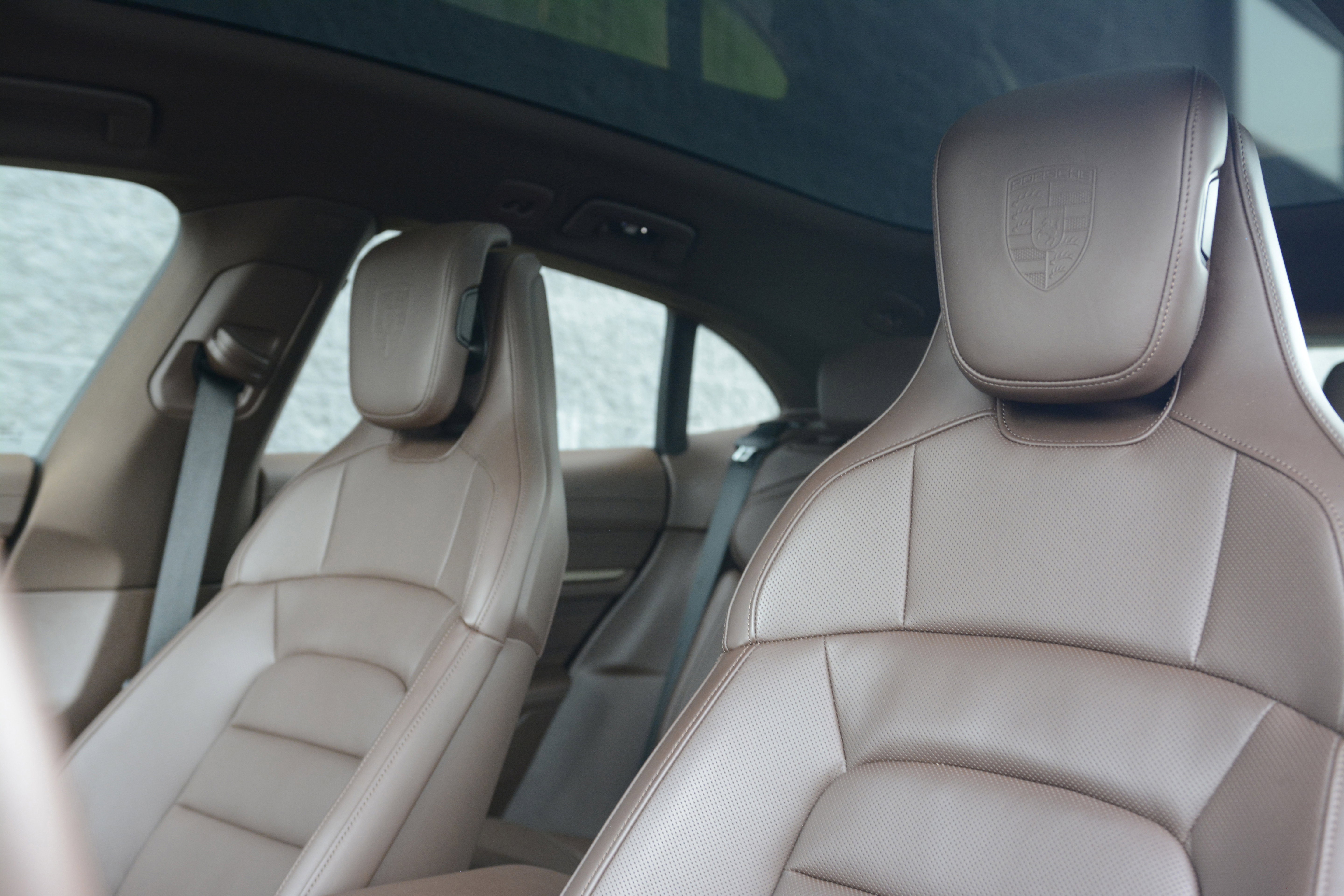 Certified 2025 Porsche Taycan 4 Cross Turismo AWD/4WD image 16