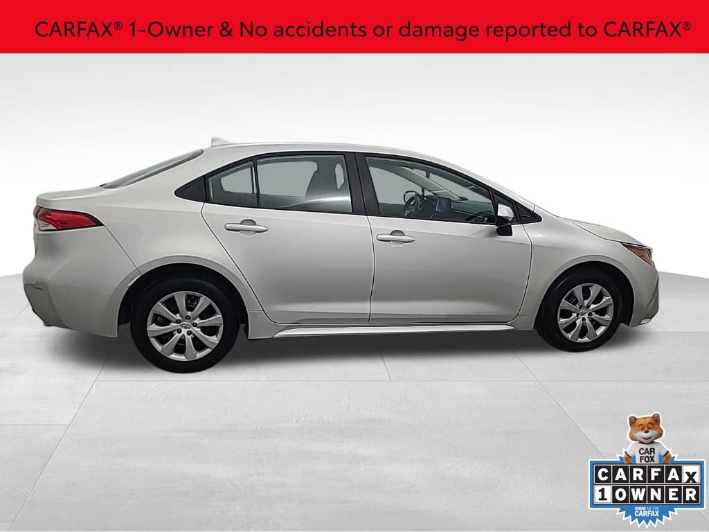 Used 2025 Toyota Corolla LE video 2