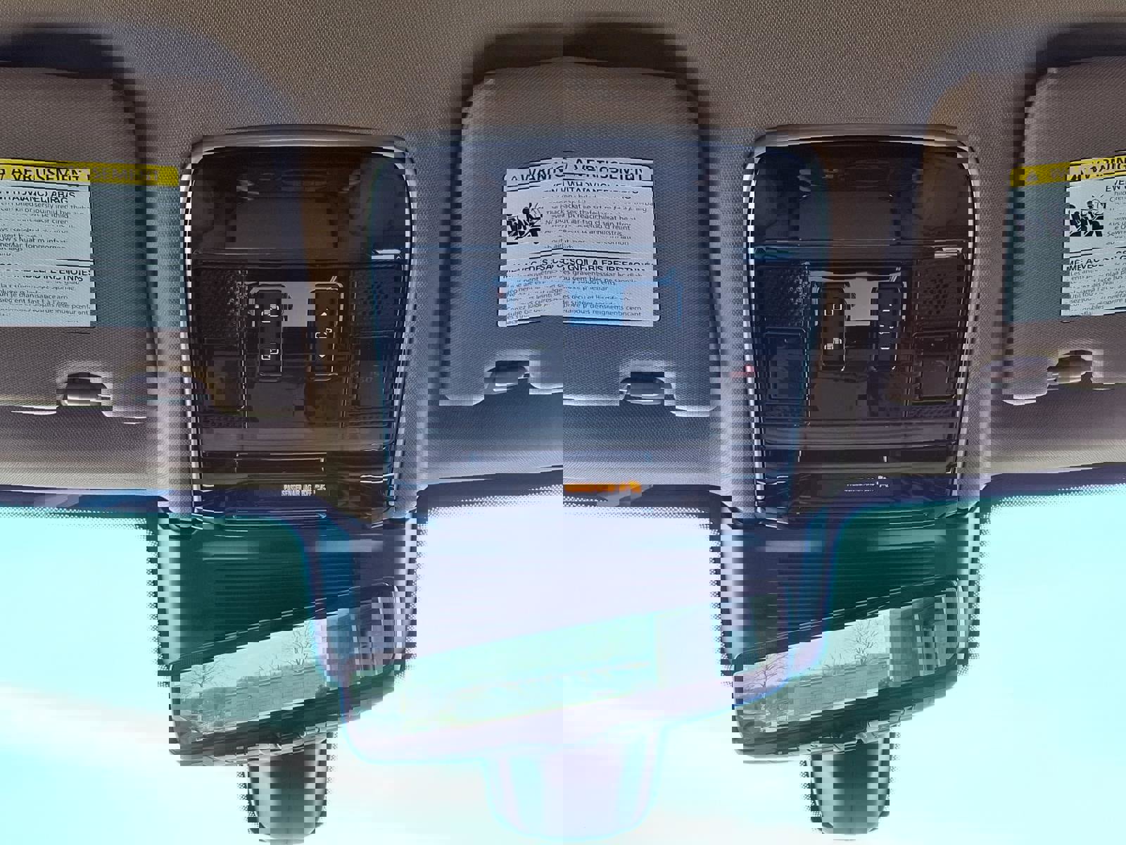 New 2026 Land Rover Range Rover Long Wheelbase SE image 23