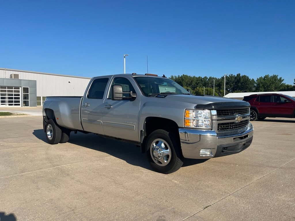 Used 2010 Chevrolet Silverado 3500 LTZ AWD/4WD image 1