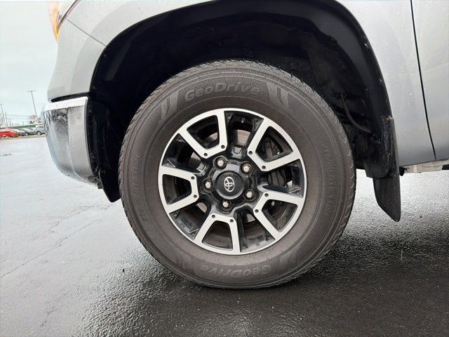 Certified 2016 Toyota Tundra SR5 w/ TRD Off Road Package image 14