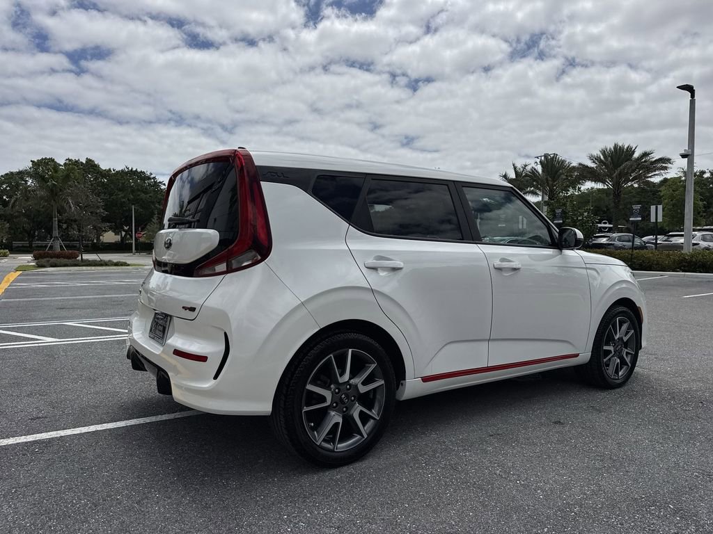 Used 2021 Kia Soul GT-Line image 24
