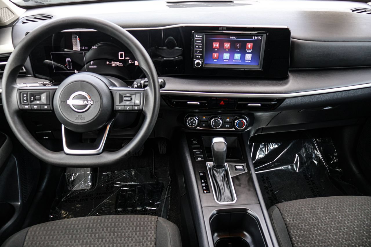 Used 2025 Nissan Kicks S FWD image 30