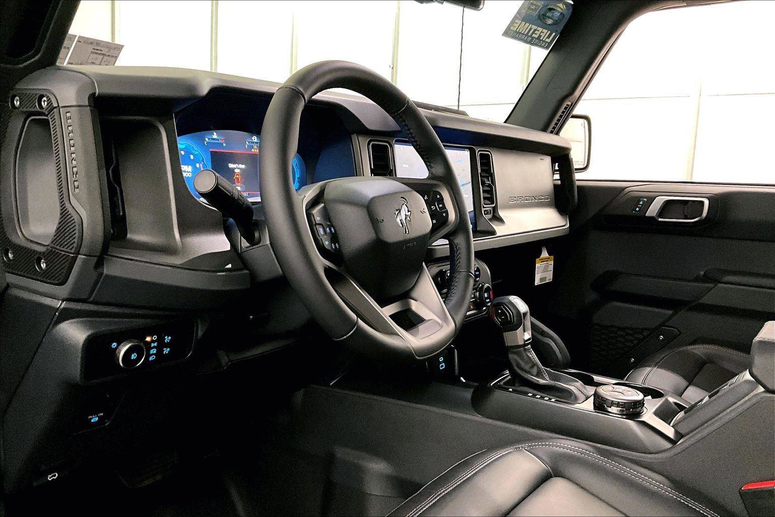 New 2025 Ford Bronco Big Bend w/ Black Diamond Package image 12