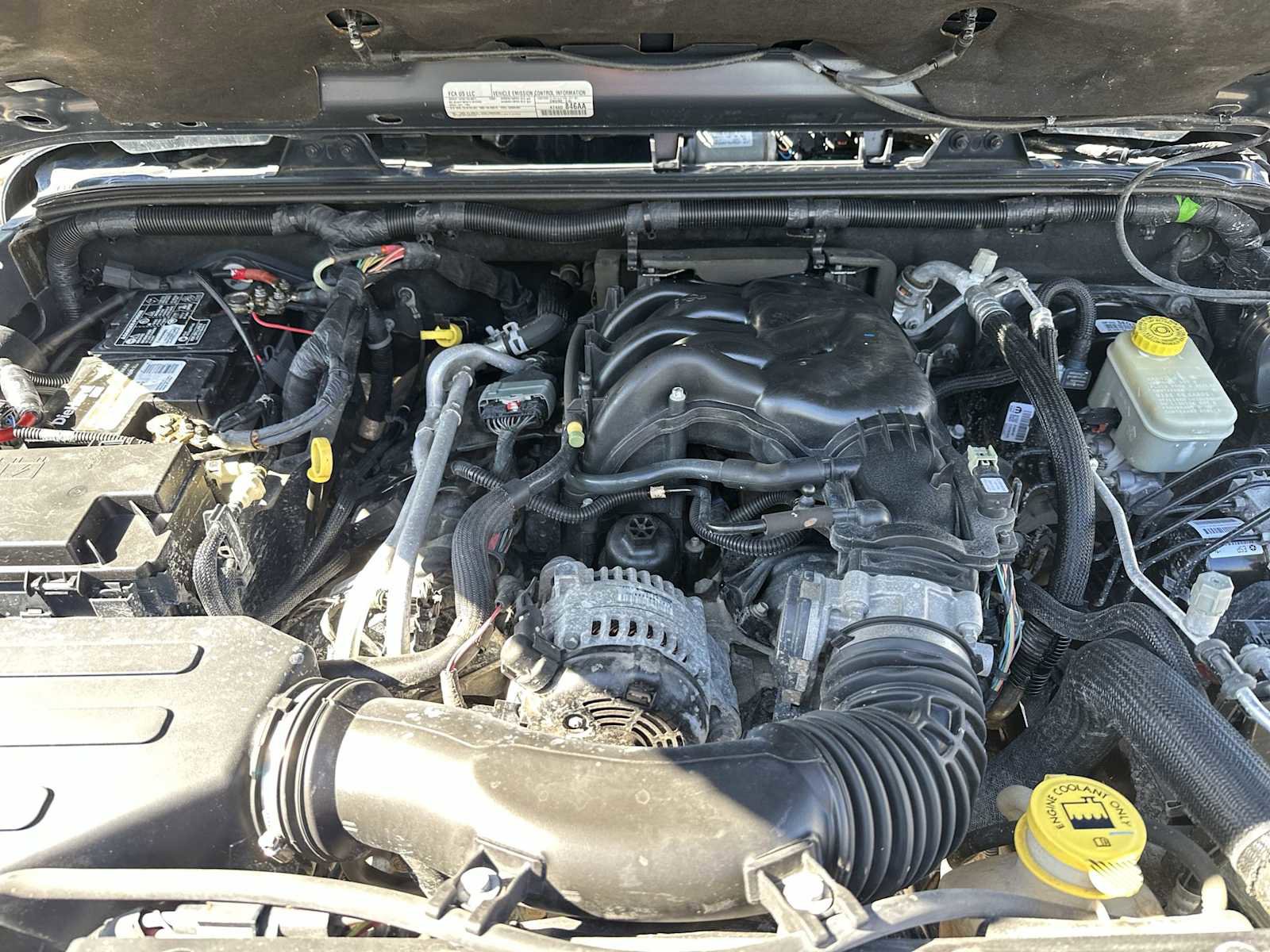 Used 2017 Jeep Wrangler Unlimited Sahara w/ Connectivity Group image 13