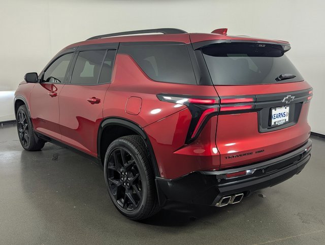 Used 2025 Chevrolet Traverse RS image 6