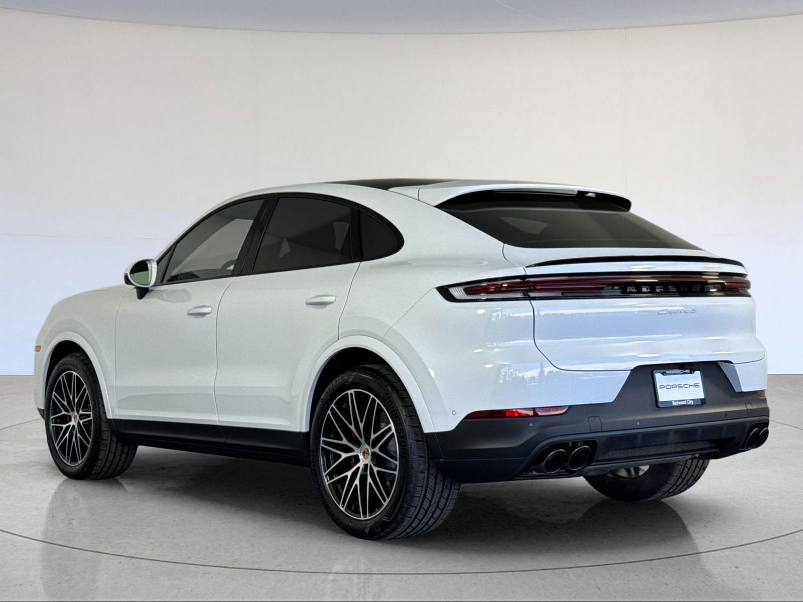 New 2026 Porsche Cayenne S image 3