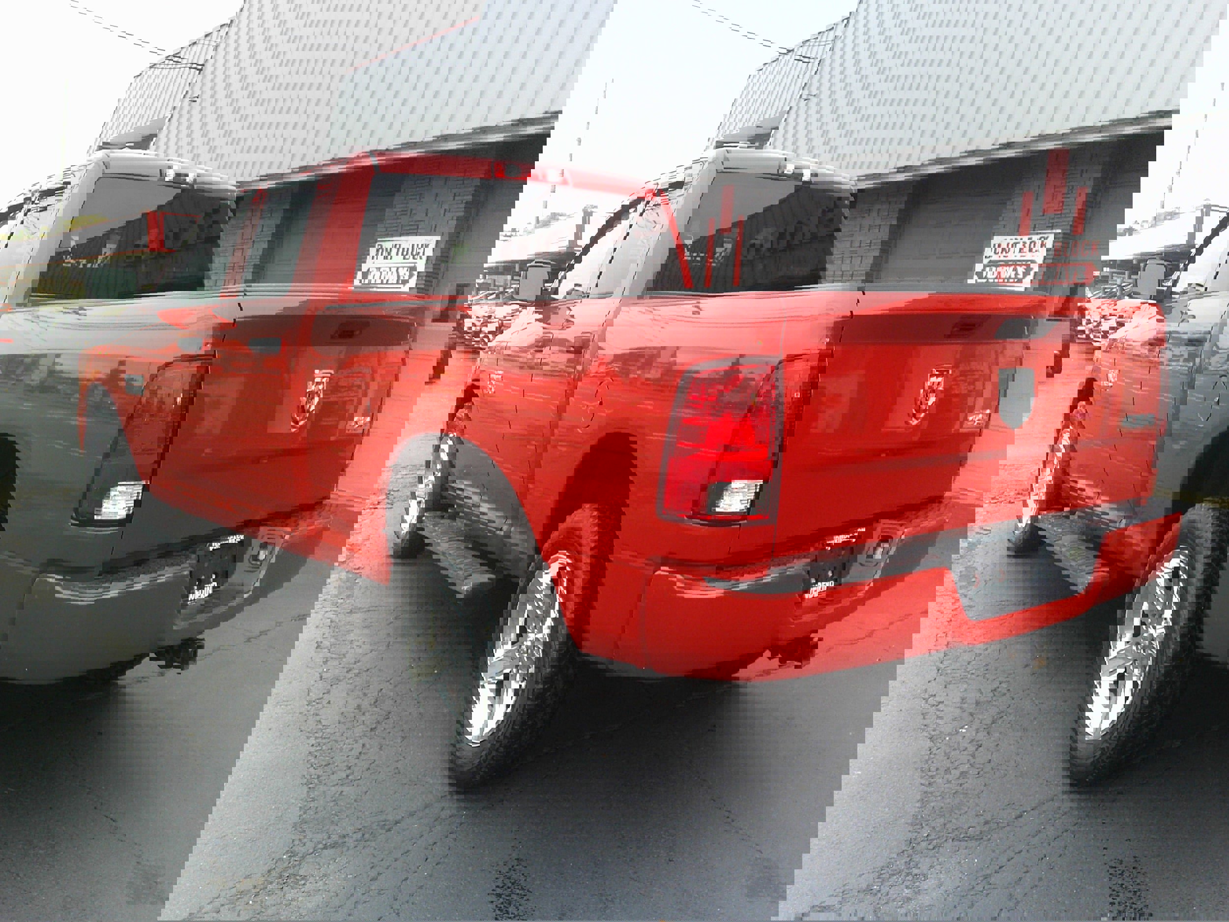 Used 2018 RAM 1500 Express w/ Express Value Package image 3