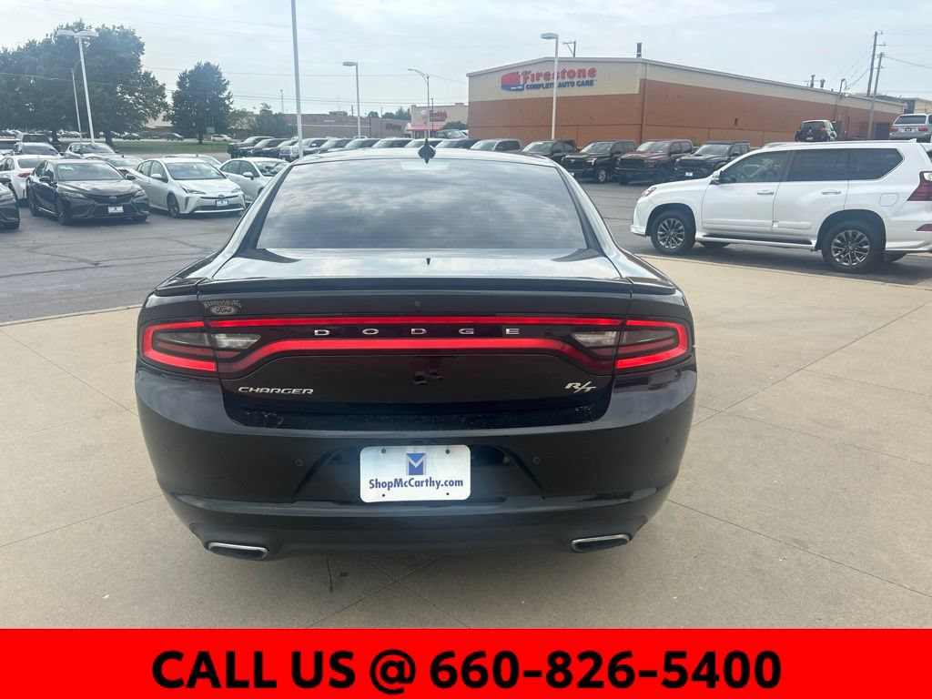 Used 2017 Dodge Charger R/T w/ Plus Group RWD image 10