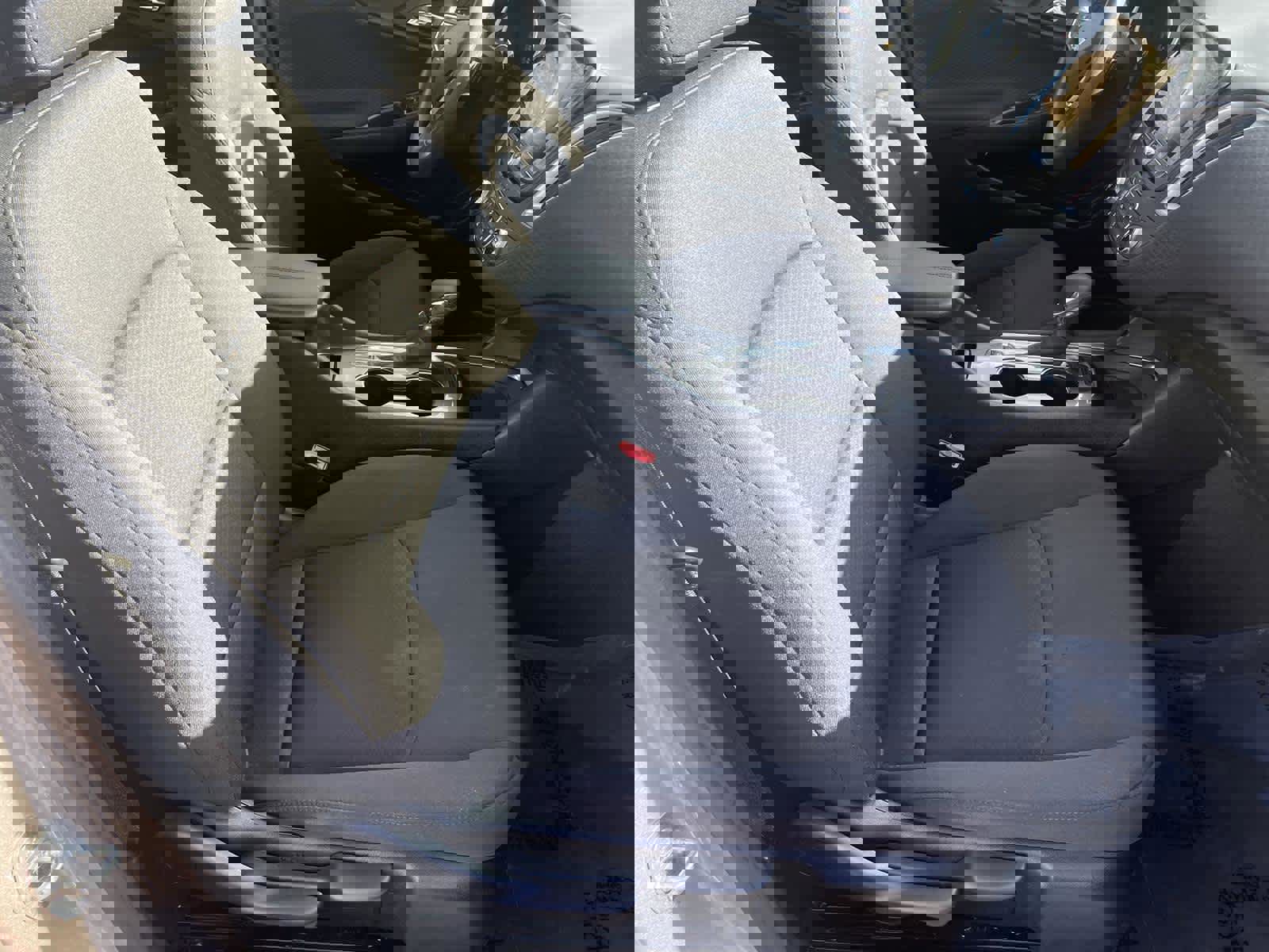 Used 2023 Chevrolet Malibu LT image 17