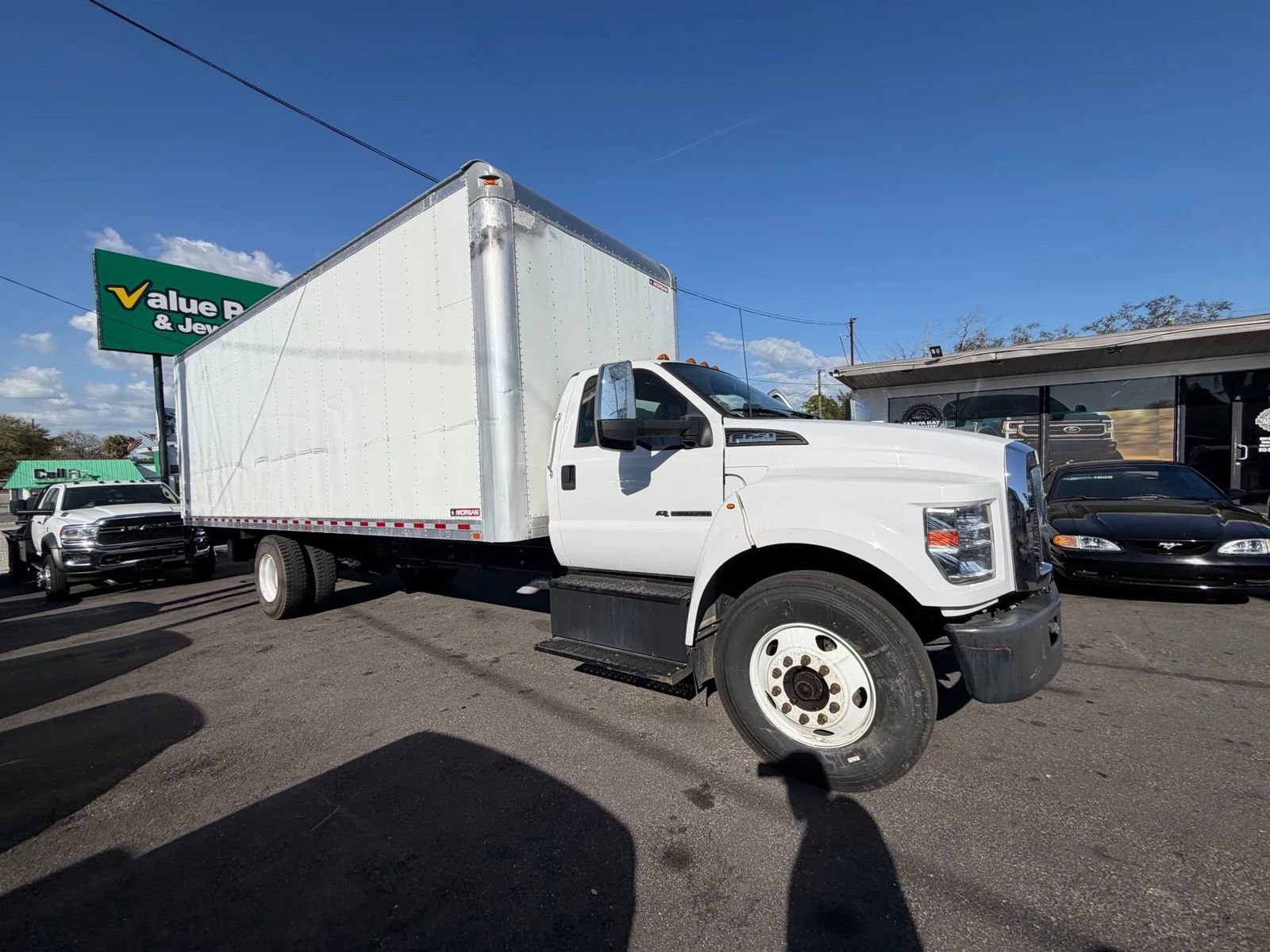 Used 2022 Ford F750 2WD Regular Cab Super Duty image 5