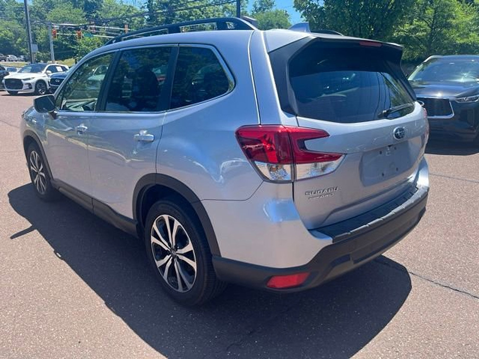 Used 2023 Subaru Forester Limited AWD/4WD image 5