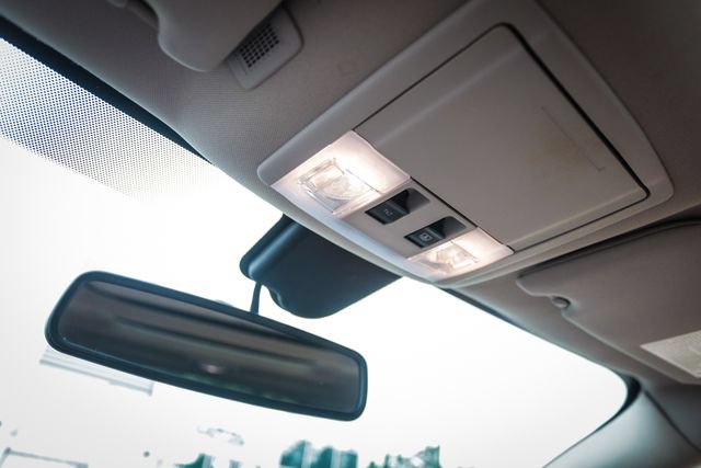Used 2013 Lincoln MKX AWD image 47