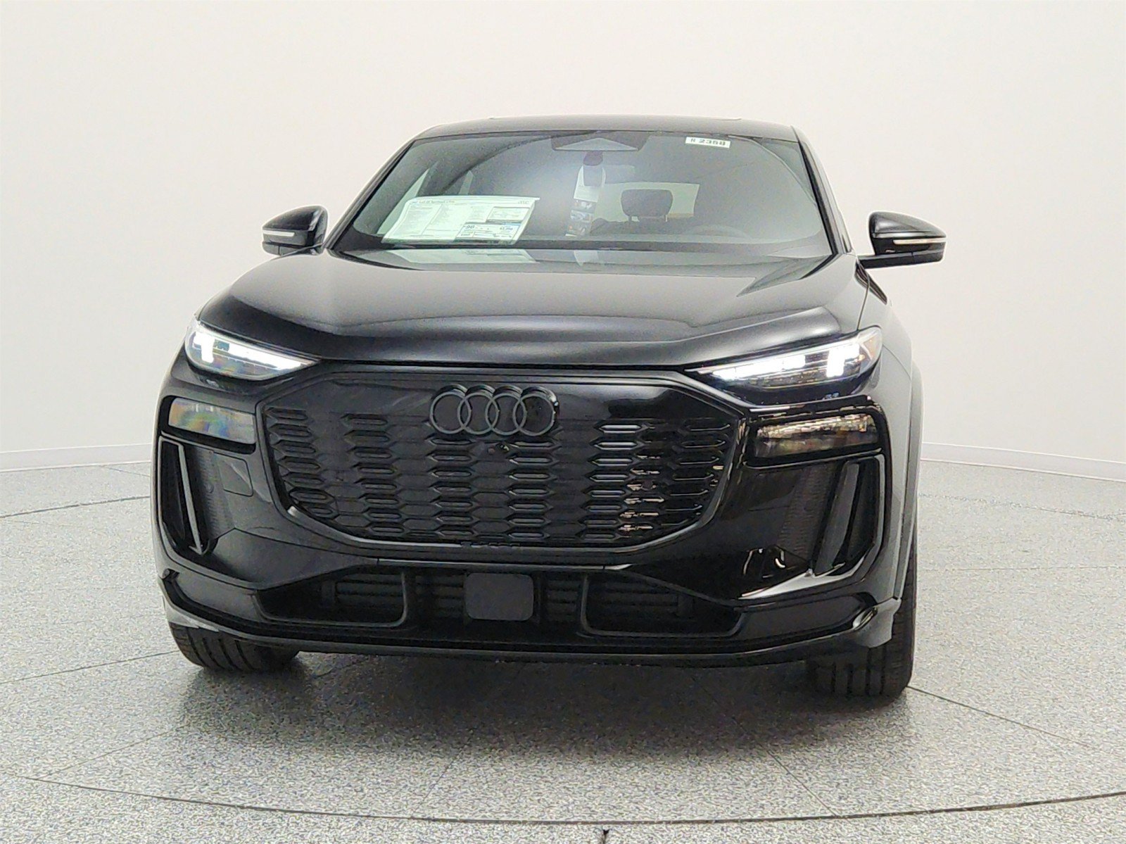 New 2027 Audi Q6 e-tron Prestige AWD/4WD image 2