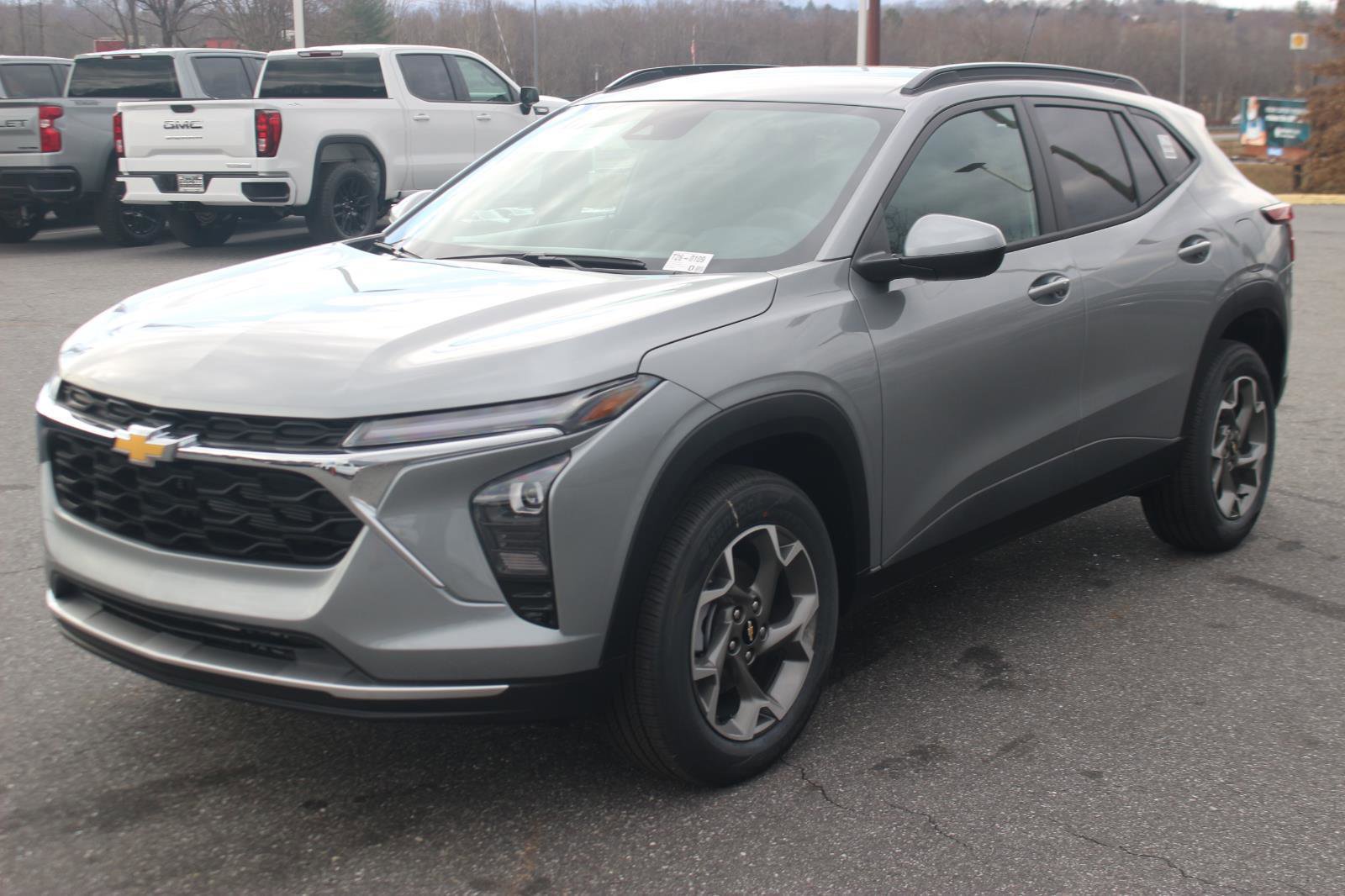 New 2026 Chevrolet Trax LT w/ Driver Confidence Package image 3
