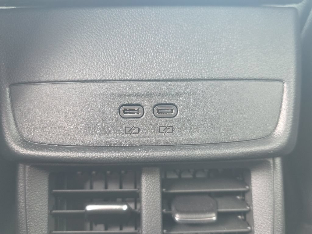 Used 2026 Chevrolet Equinox LT AWD/4WD image 28