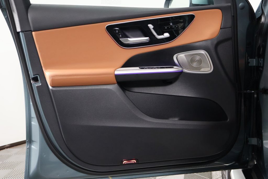 New 2027 Mercedes-Benz GLC 300 image 7