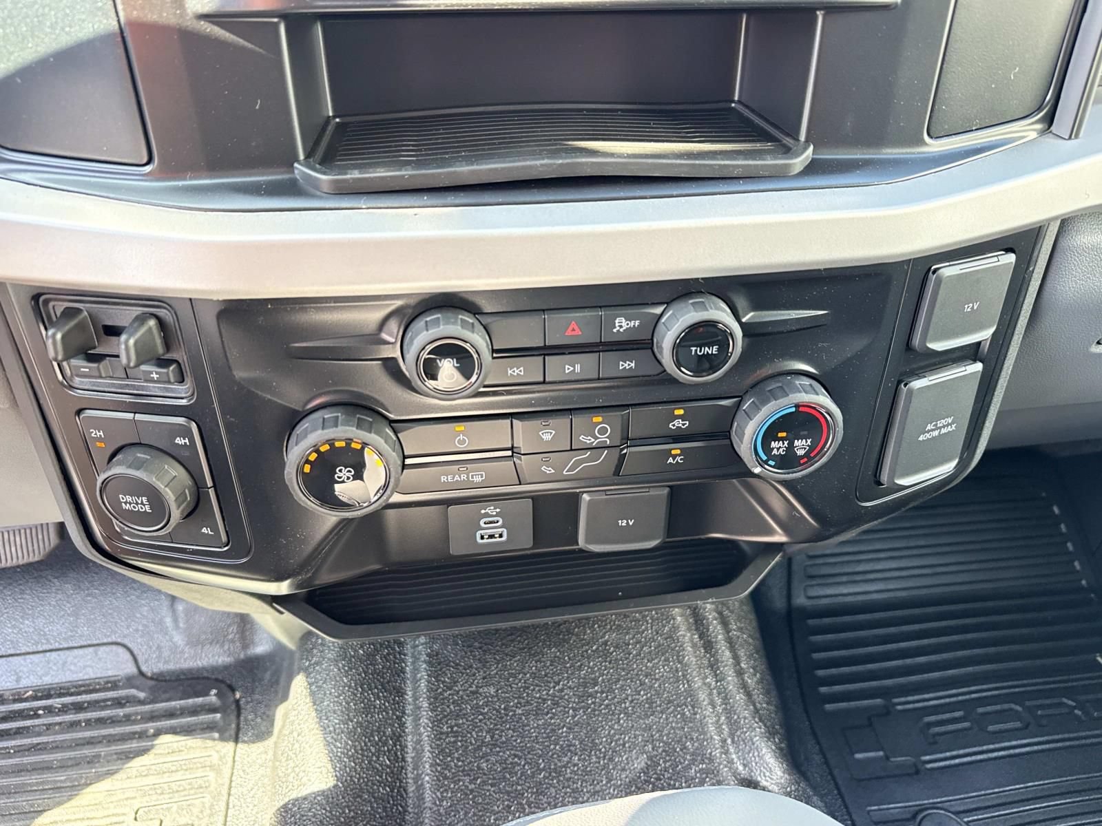 New 2026 Ford F350 XL w/ XL Chrome Package AWD/4WD image 17