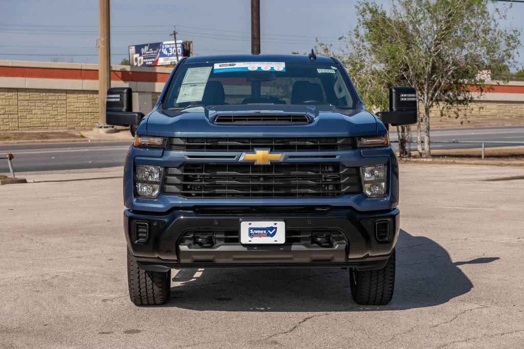 Used 2026 Chevrolet Silverado 2500 Custom w/ Custom Value Package image 2