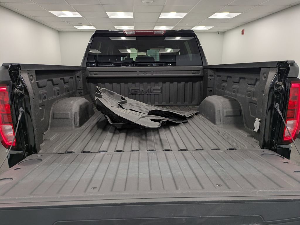 Used 2024 GMC Sierra 1500 Elevation w/ LPO, Elevation Black Package image 25